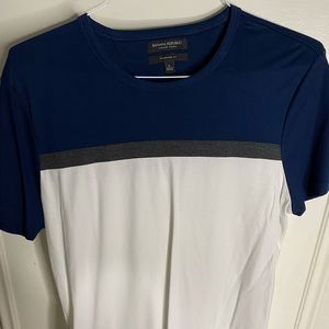 Banana republic t shirt